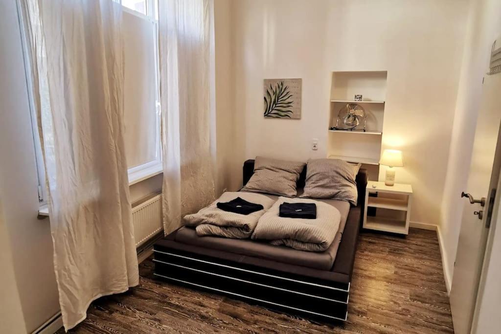 6 Personen Ferienwohnung - In Der Innenstadt Wilhelmshaven Exterior photo